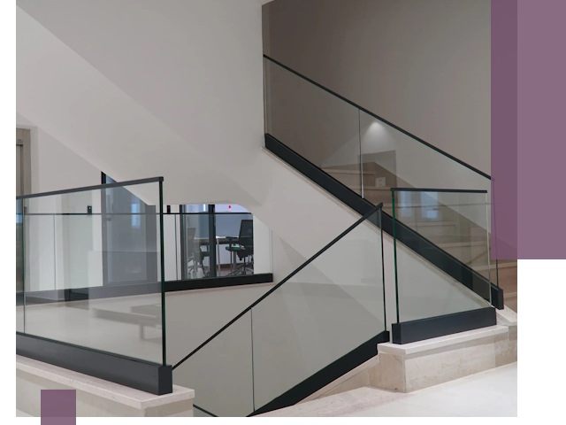 Стеклянные перила премиум-класса с установкой в Биробиджане