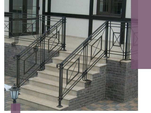 Перила для крыльца в Биробиджане — монтаж, изготовление и установка