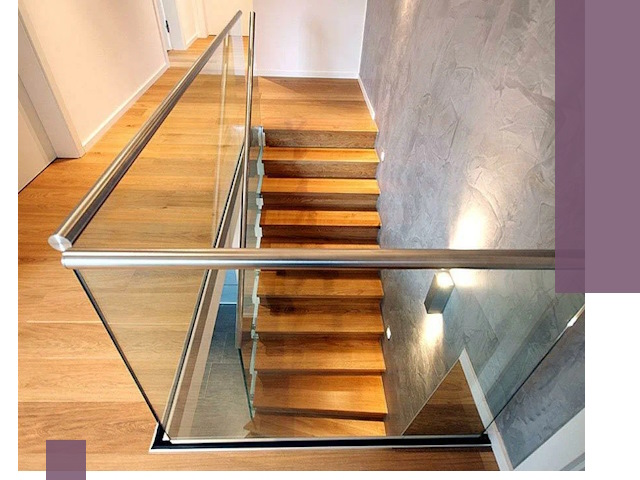 Перила для лестницы в доме — изготовление и монтаж в Биробиджане