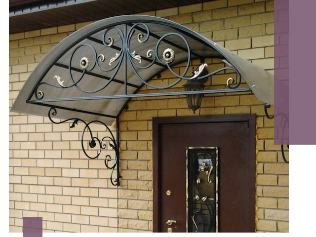 Изготовление козырьков из металла под ключ в Биробиджане