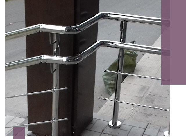 Монтаж поручней из нержавеющей стали в Биробиджане качественно и быстро